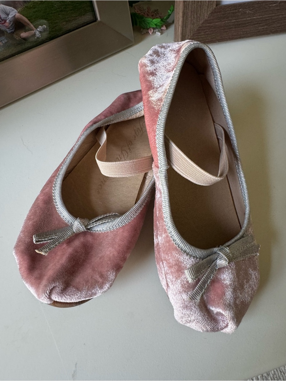 Girls Pink Velvet Ballet Flats with Bow